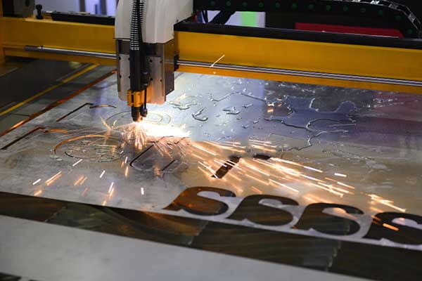 laser cutting machine